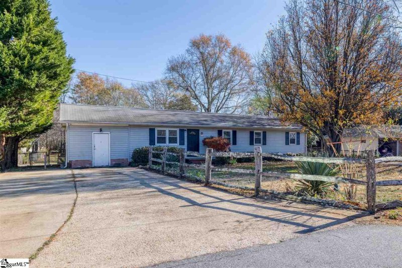 Property image 3 at 103 Chatham Drive, Greenville, SC 29605