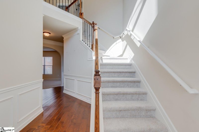 Property image 3 at 100 Deer Drive, Greenville, SC 29611