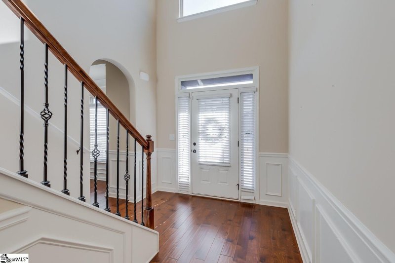 Property image 4 at 100 Deer Drive, Greenville, SC 29611