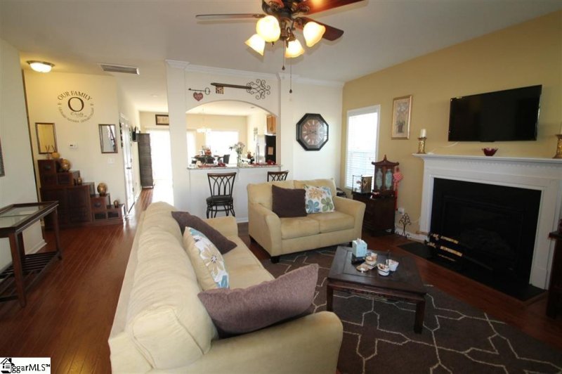 Property image 3 at 506 Ellersly Court, Boiling Springs, SC 29316