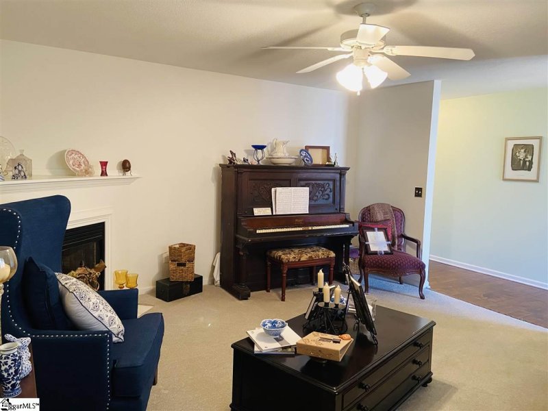 Property image 3 at 117 Kingscreek Drive, Greer, SC 29650