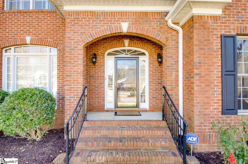 Property image 4 at 400 Netherland Lane, Simpsonville, SC 29681
