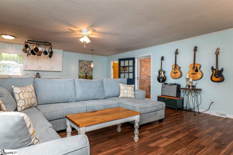 Property image 3 at 216 Overhill Drive, Duncan, SC 29334-9139