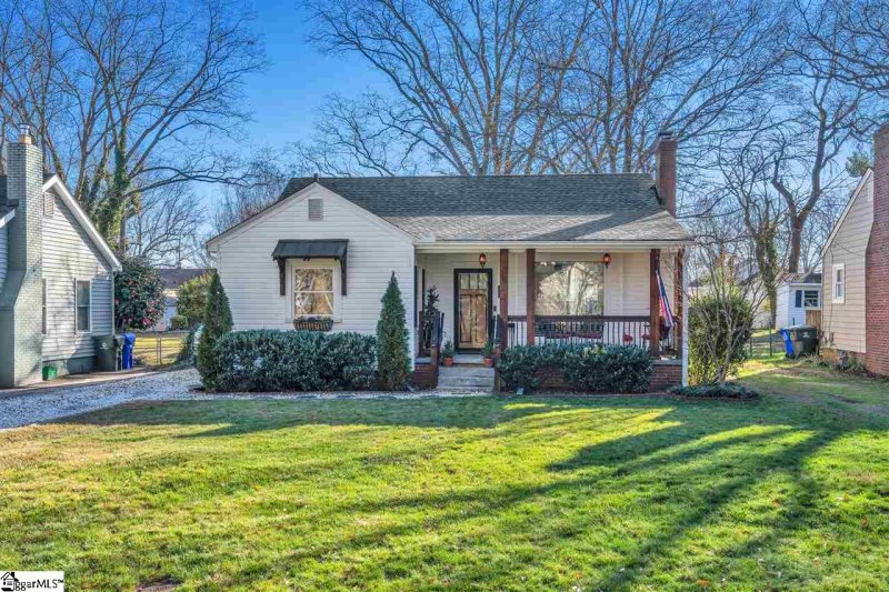 Property image 3 at 32 Sycamore Drive, Greenville, SC 29607
