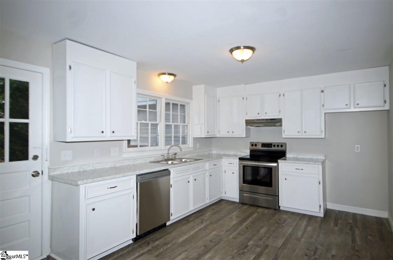 Property image 4 at 144 Pine Creek Court Extension, Greenville, SC 29605