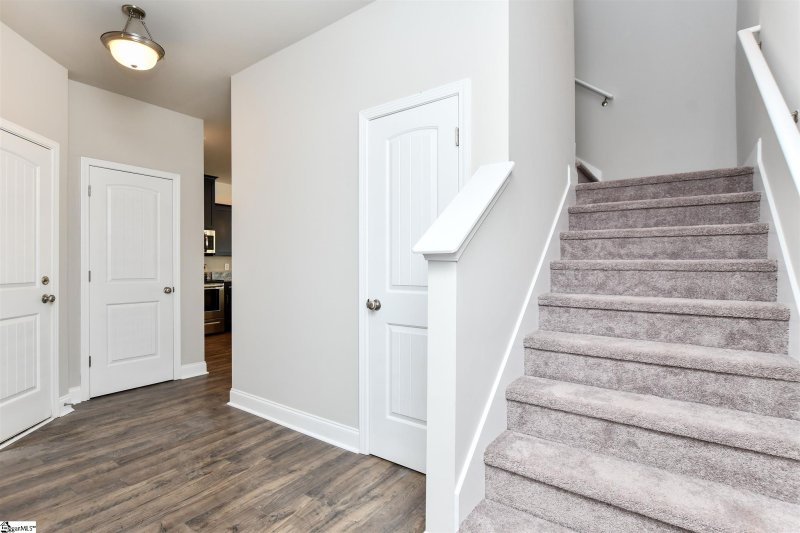 Property image 2 at 218 Rosewood Circle, Duncan, SC 29334