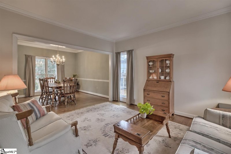 Property image 3 at 207 Holly Crest Circle, Simpsonville, SC 29681