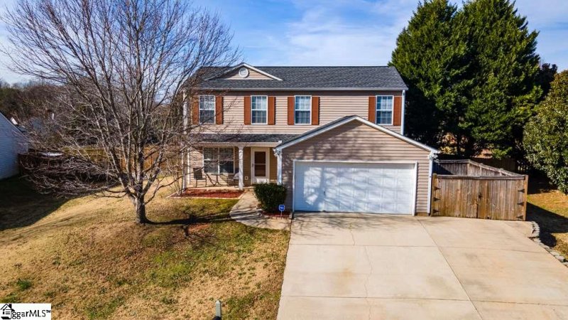 Property image 2 at 110 Granary Drive, Simpsonville, SC 29681