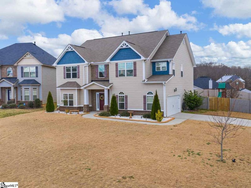 Property image 3 at 700 Heathridge Court, Woodruff, SC 29388