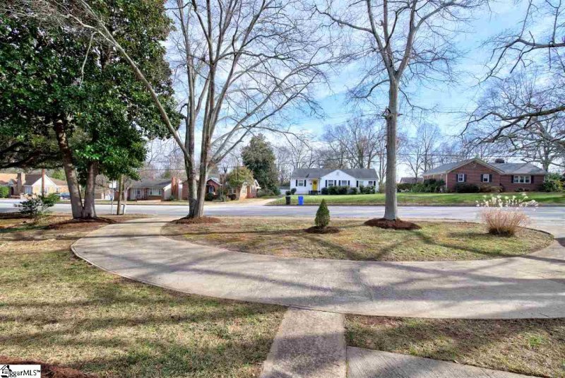 Property image 3 at 1811 E North Street, Greenville, SC 29607