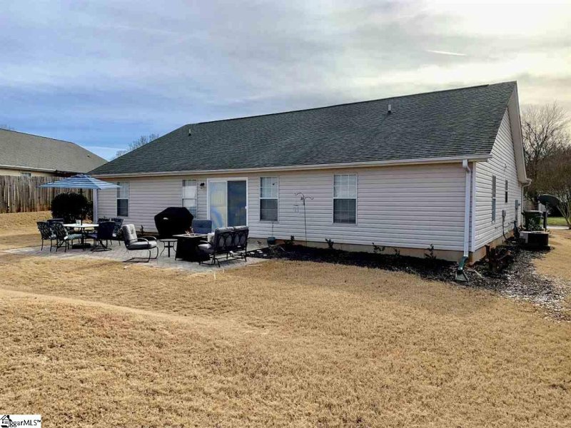 Property image 5 at 4 Wake Forest Way, Mauldin, SC 29662