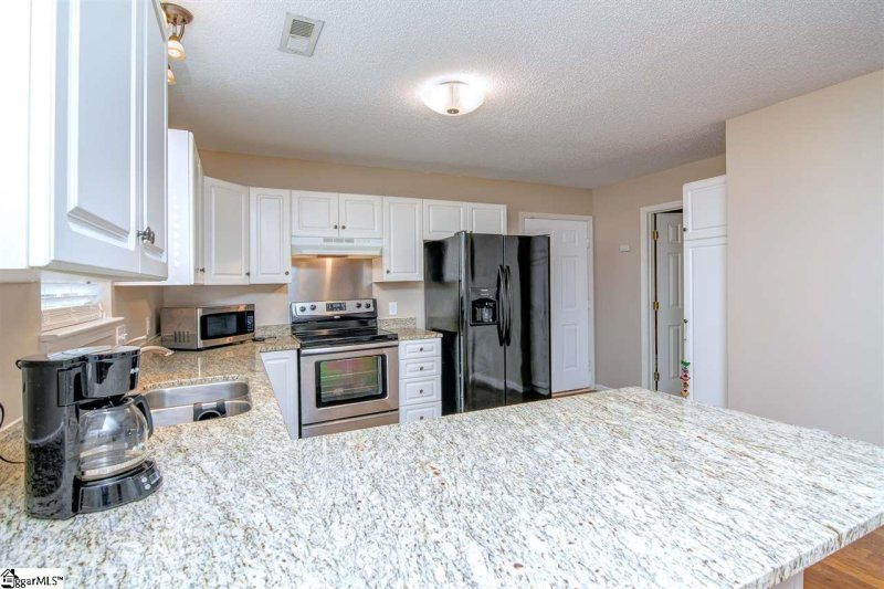 Property image 5 at 3 Appalachian Lane, Mauldin, SC 29662