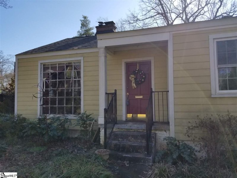 Property image 3 at 12 Wedgewood Drive, Greenville, SC 29609