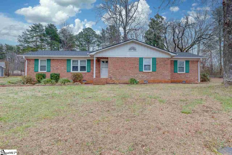 Property image 2 at 303 Bent Creek Drive, Greer, SC 29650