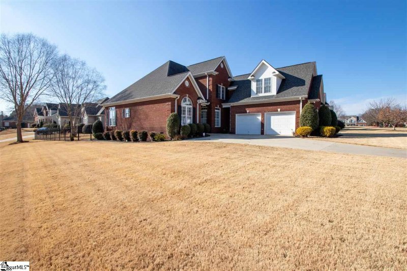 Property image 3 at 101 Wicklow Court, Easley, SC 29642