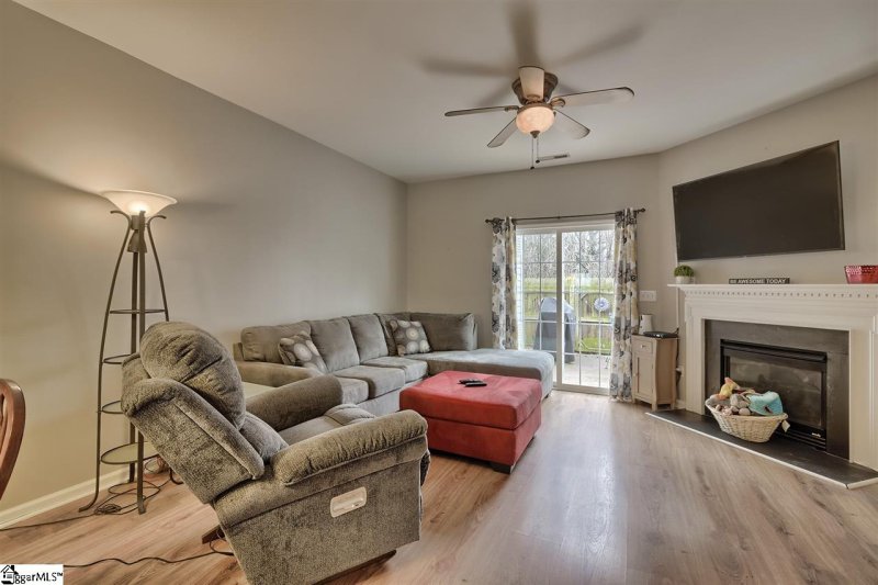 Property image 3 at 565 Waterbrook Drive, Greenville, SC 29607