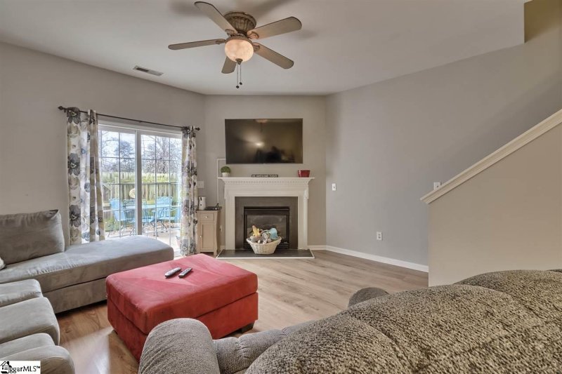 Property image 4 at 565 Waterbrook Drive, Greenville, SC 29607