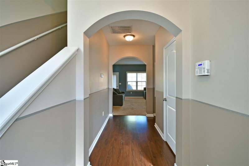 Property image 3 at 211 E Pyrenees Drive, Lyman, SC 29365