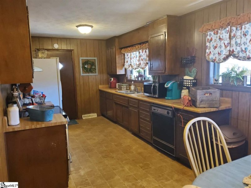 Property image 5 at 218 Fernleaf Drive, Travelers Rest, SC 29690