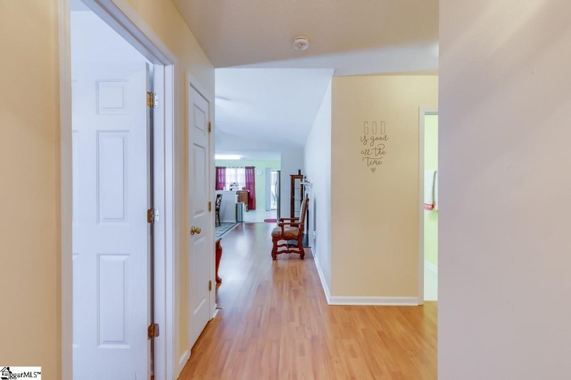 Property image 5 at 1 Cattle Court, Simpsonville, SC 29681