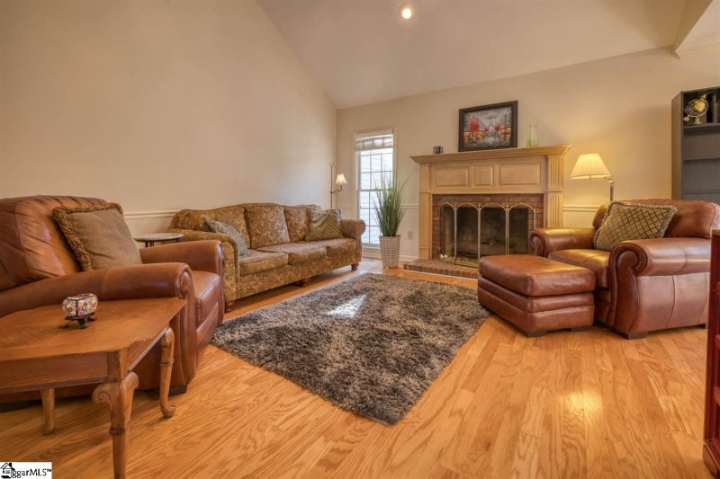 Property image 2 at 3 Rocky Ford Court, Greenville, SC 29615