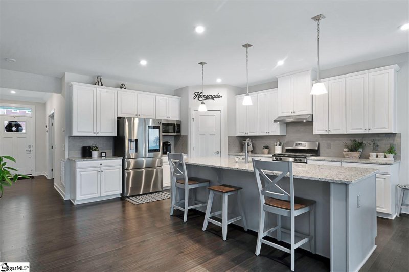 Property image 4 at 204 Edwin Ellis Drive, Greer, SC 29651