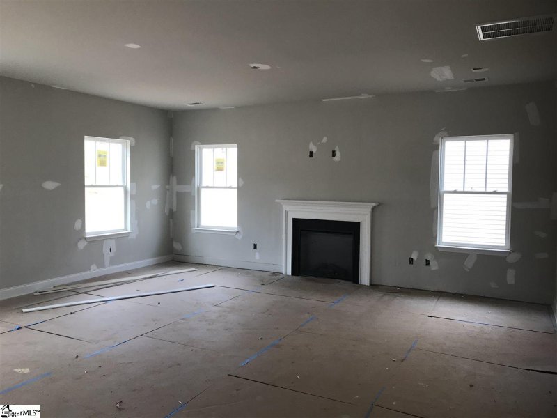 Property image 2 at 210 Rosewood Circle, Duncan, SC 29334