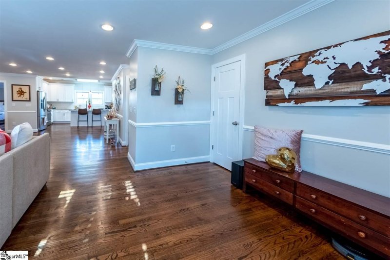 Property image 3 at 137 Bradley Boulevard, Greenville, SC 29609