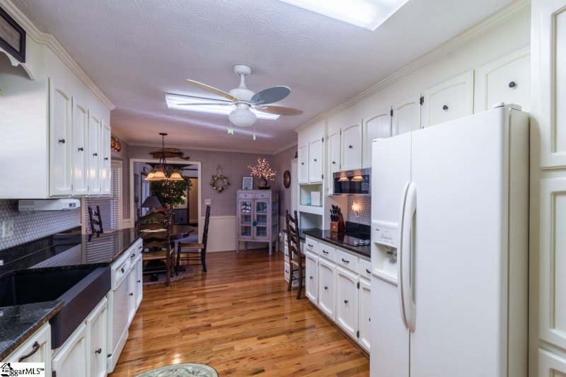 Property image 2 at 205 Warrington Drive, Easley, SC 29642