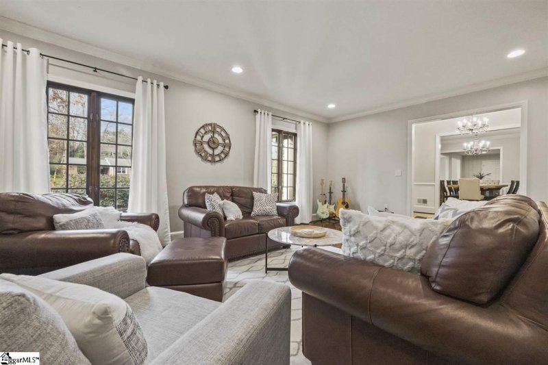 Property image 5 at 214 Sweetbriar Road, Greenville, SC 29615