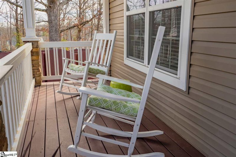 Property image 2 at 2 Greenwood Avenue, Greenville, SC 29615