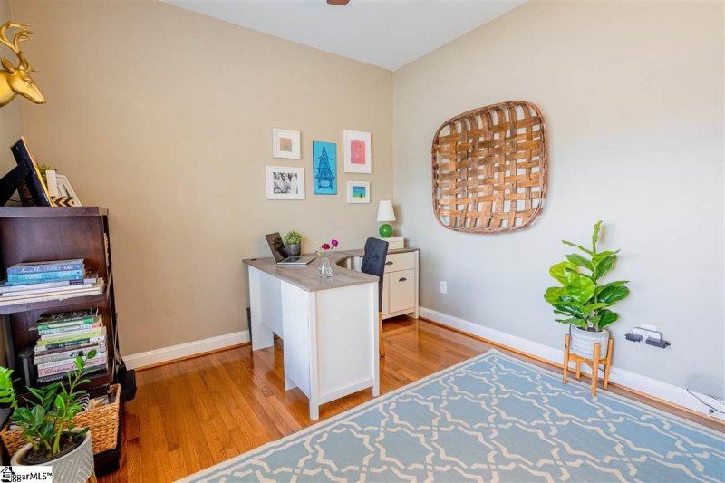 Property image 3 at 2 Greenwood Avenue, Greenville, SC 29615