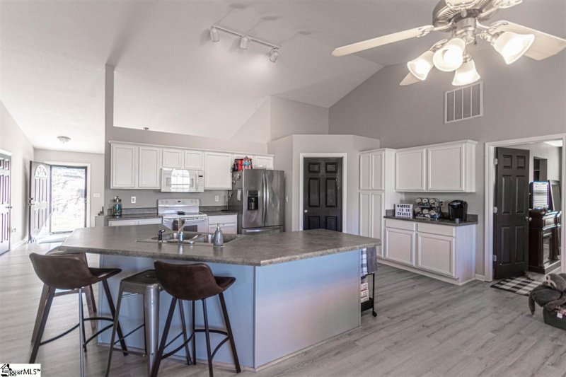 Property image 4 at 22 KAVANAGH Court, Greenville, SC 29611