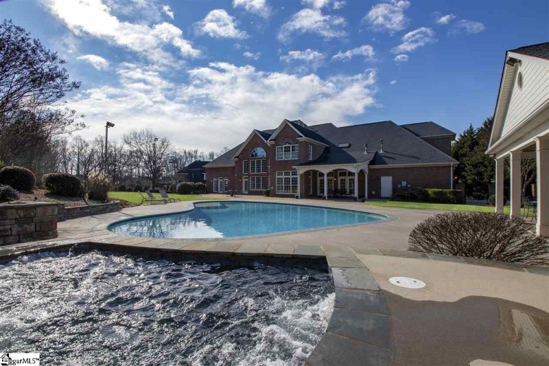 Property image 2 at 205 Sanders Place, Simpsonville, SC 29681