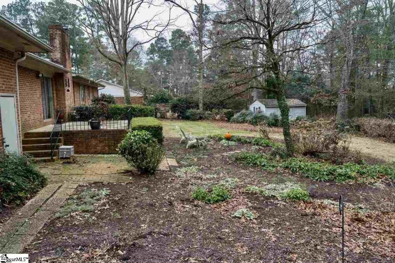 Property image 4 at 301 Lake Forest Drive, Spartanburg, SC 29307