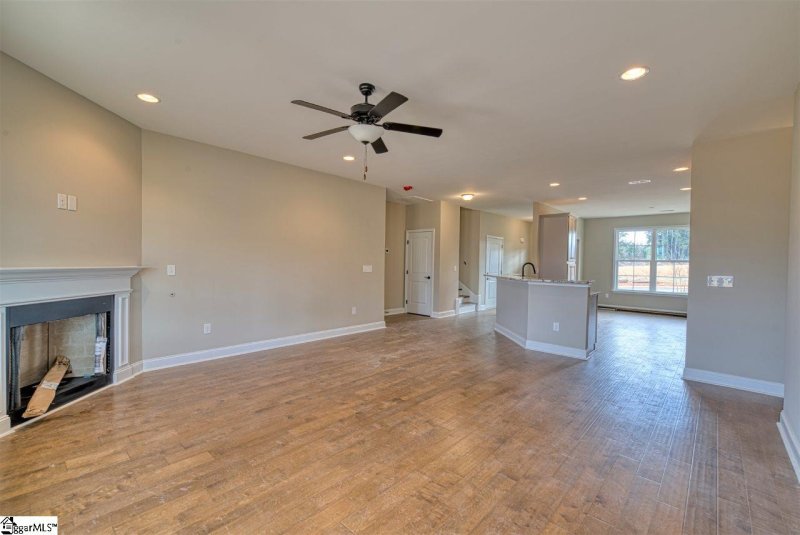Property image 5 at 103 Carolina Drive, Piedmont, SC 29673