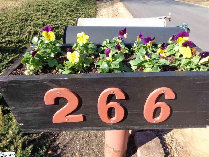 Property image 4 at 266 Clearview Circle, Travelers Rest, SC 29690