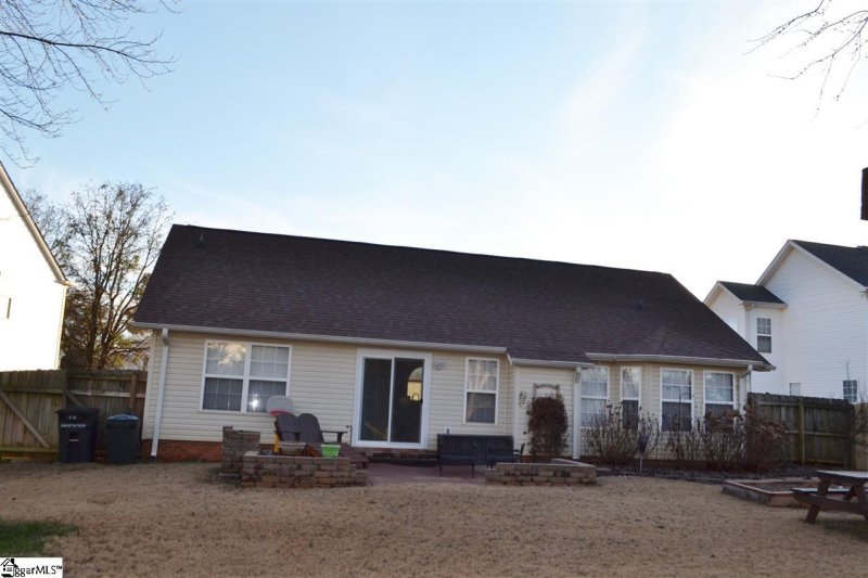 Property image 3 at 209 Windsong Way, Moore, SC 29369