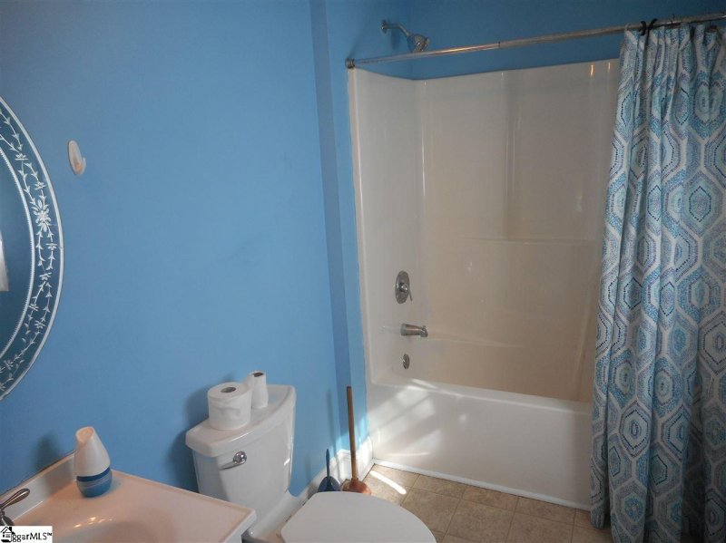 Property image 4 at 3 21st Street, Greer, SC 29651