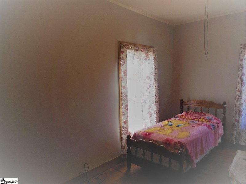 Property image 5 at 3 21st Street, Greer, SC 29651