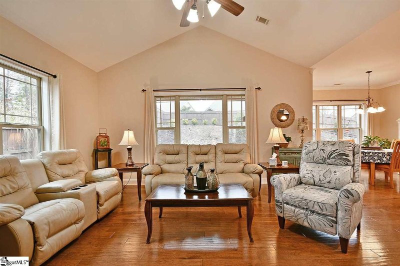 Property image 4 at 10 Gamesford Court, Simpsonville, SC 29680