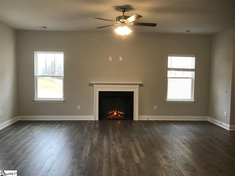 Property image 3 at 222 Rosewood Circle, Duncan, SC 29334