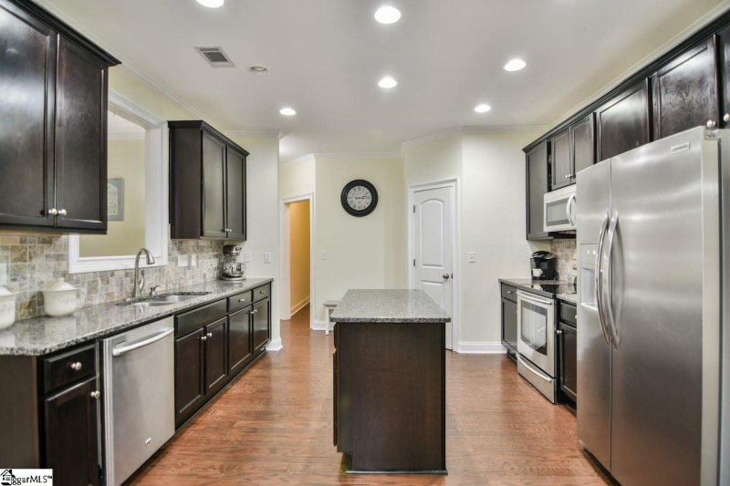 Property image 4 at 14 Copperdale Drive, Simpsonville, SC 29681