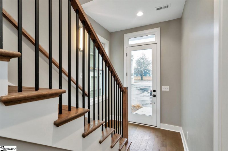 Property image 2 at 102B S Leach Street, Greenville, SC 29601
