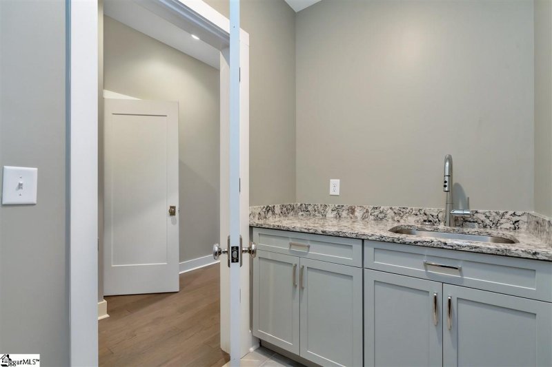 Property image 5 at 102B S Leach Street, Greenville, SC 29601