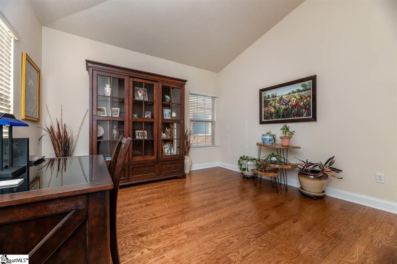 Property image 3 at 208 Raritan Court, Simpsonville, SC 29681