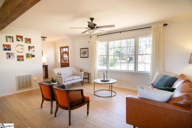 Property image 2 at 16 Overton Avenue, Greenville, SC 29617