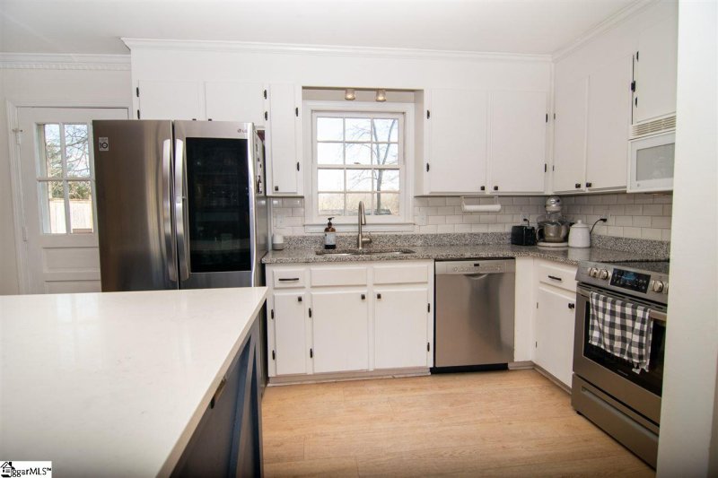 Property image 5 at 16 Overton Avenue, Greenville, SC 29617