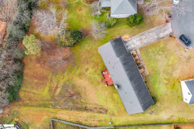 Property image 3 at 626 Oak Pointe Circle, Greenville, SC 29615