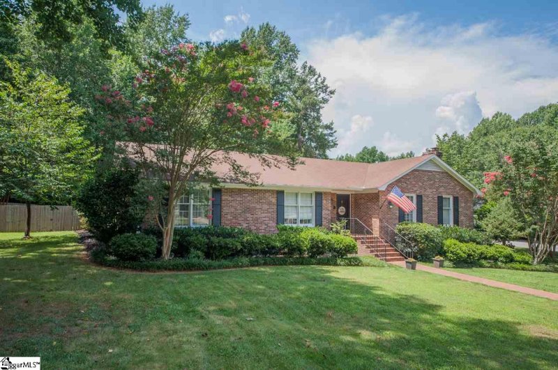 204 Sturbridge Drive